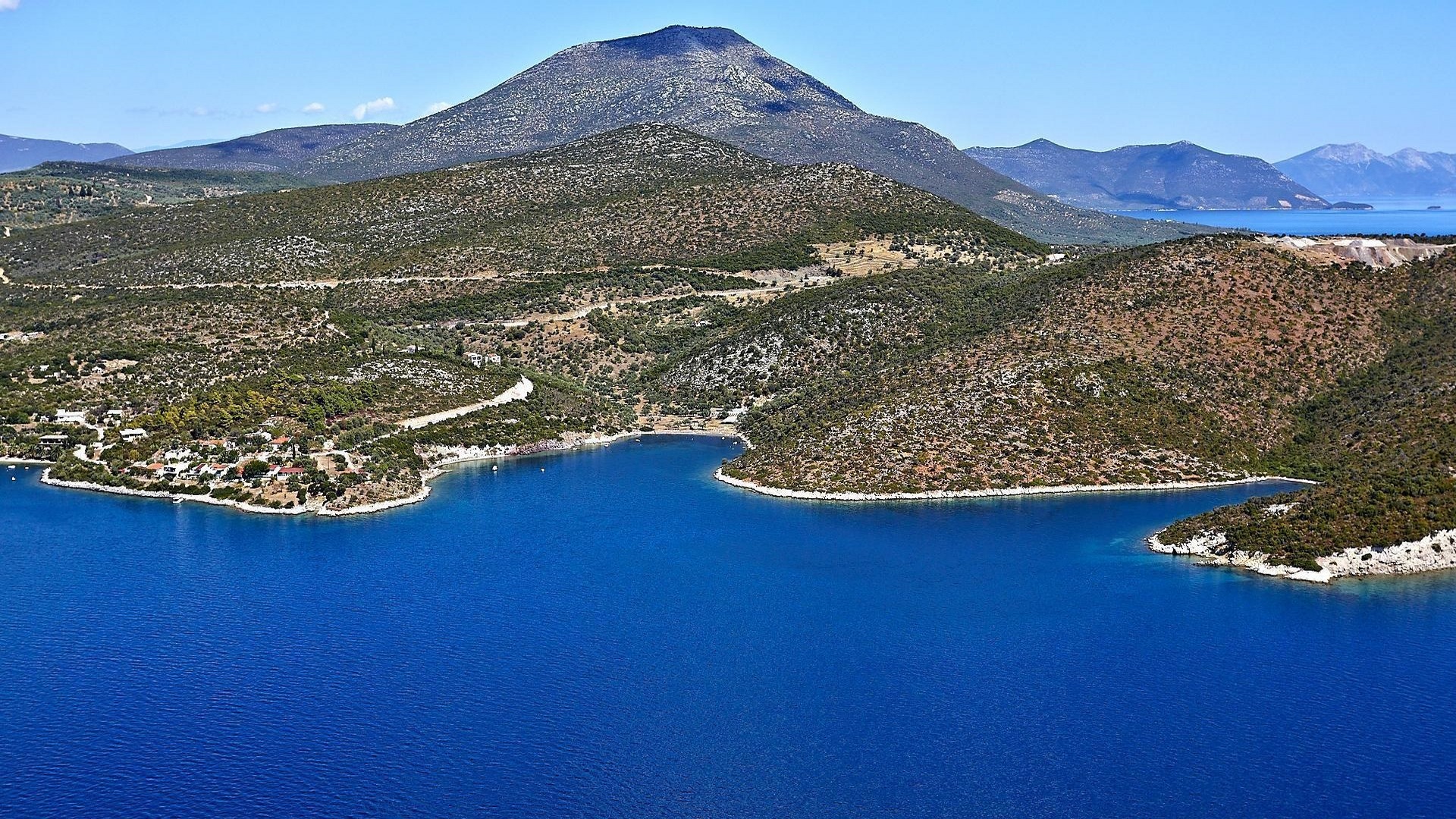 Land plot with private beach in Central Greece