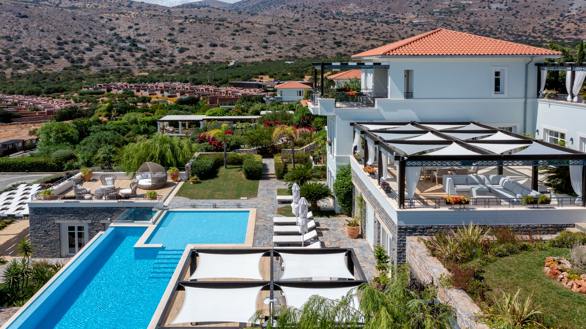 Luxury villa in Crete